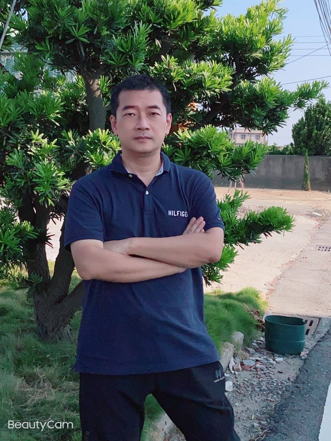 教師 「戴師勇」老師照片